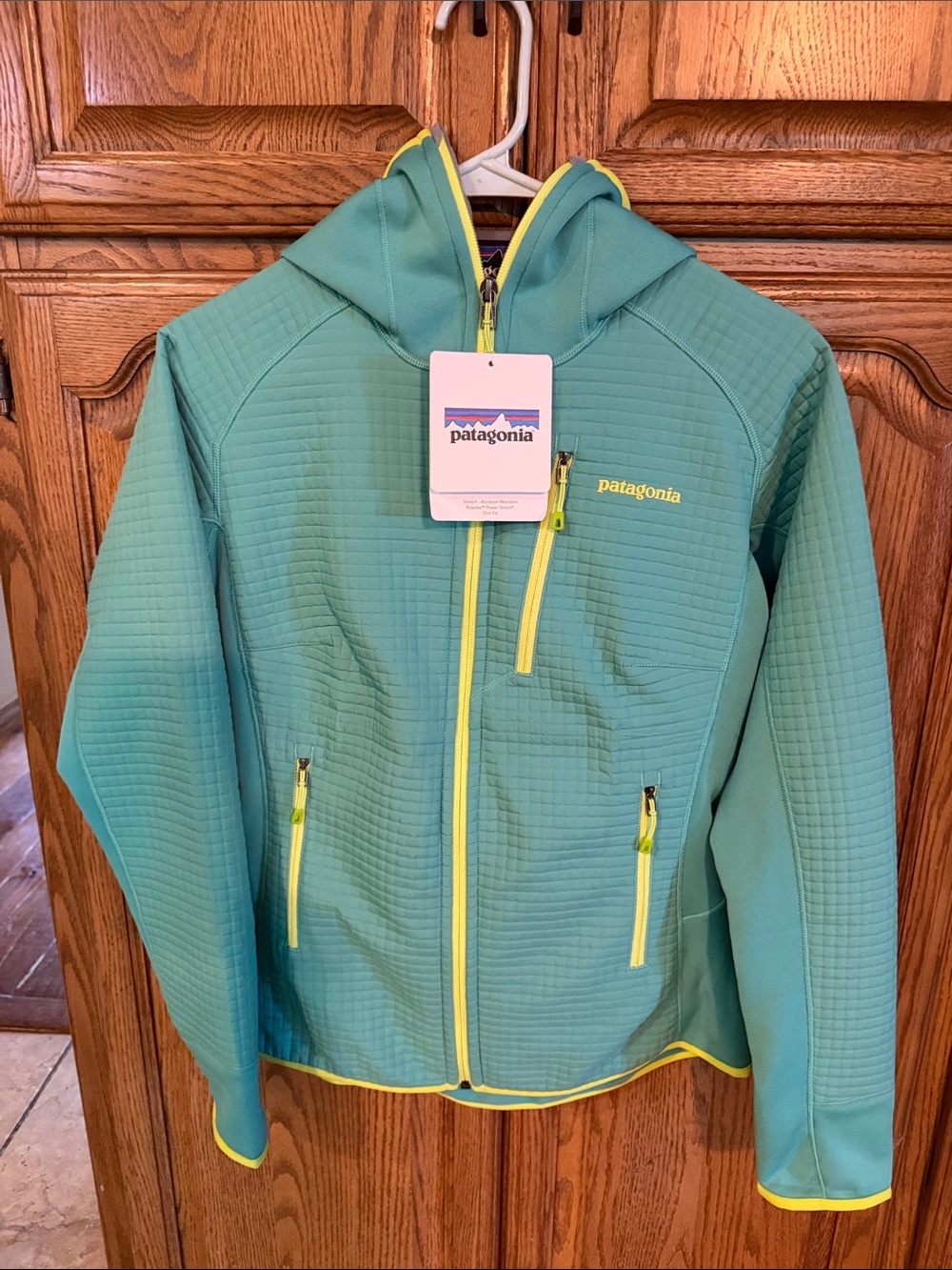 Patagonia Women’s Dual Aspect Hoody Aqua Stone Small Slim Fit